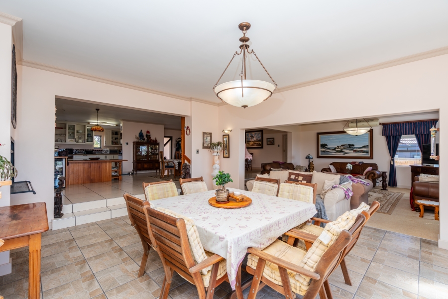 4 Bedroom Property for Sale in Myburgh Park Western Cape